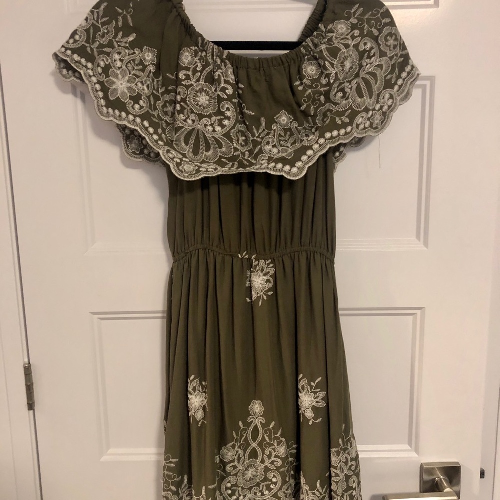 Off the Shoulder Khaki Dress